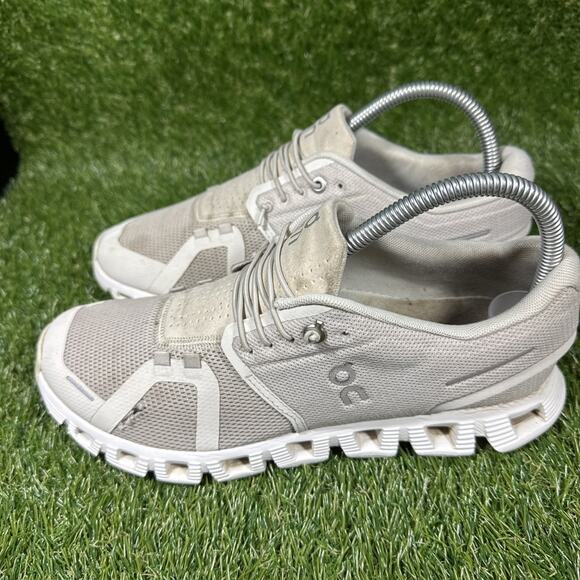 On Cloud 5 Running Shoes Sneakers Womens Size 8.5 Pearl White 59.98773 - Picture 3 of 11